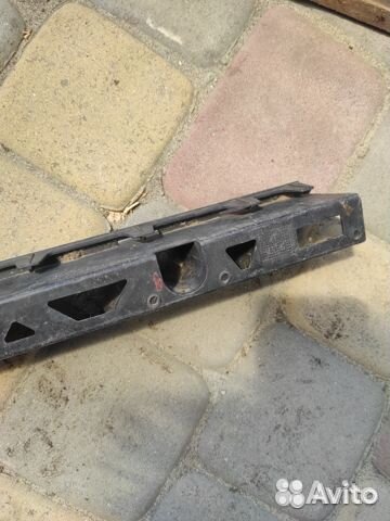 Направляющая заднего бампера левая Skoda Fabia 2