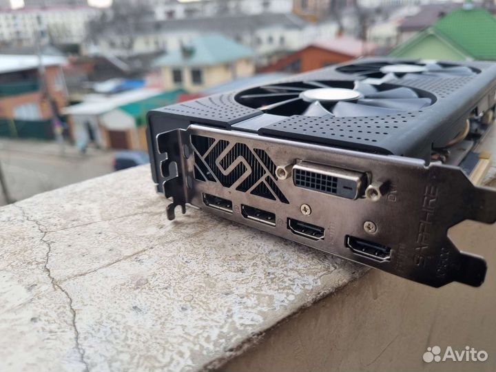 RX 580 Sapphire Nitro+ 4 gb топ среди 580х