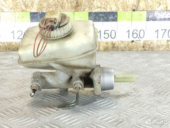 Цилиндр тормозов главный Opel Vectra B