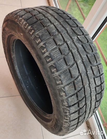 Maxtrek Trek M7 215/55 R16 93H