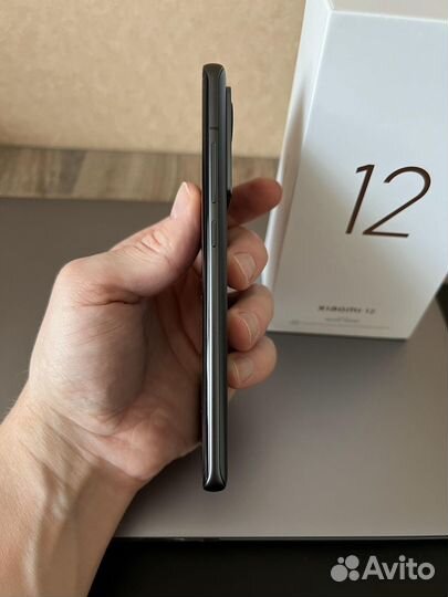 Xiaomi 12, 8/256 ГБ