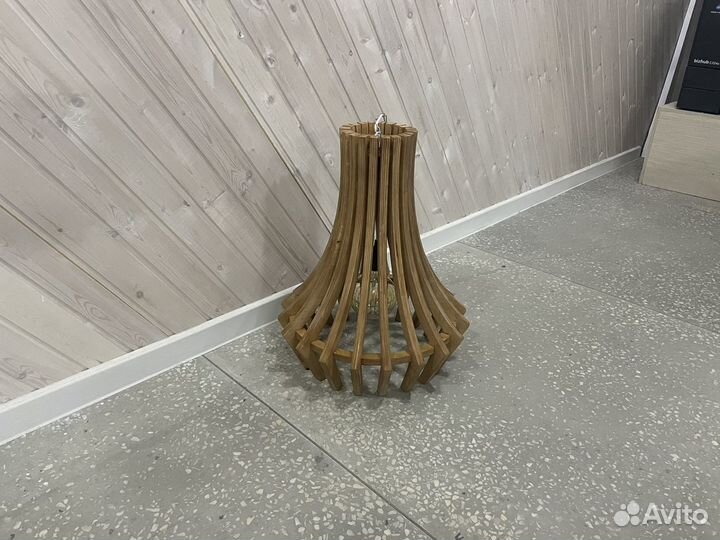 Светильник из дерева