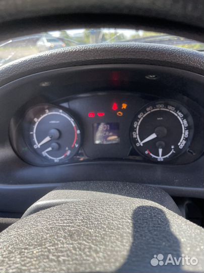 Щиток приборов priora 2