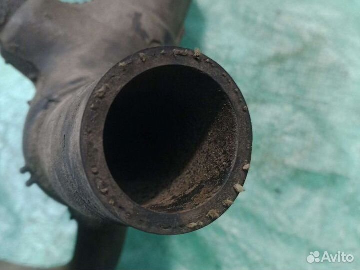 Патрубок системы охлаждения Ford Mondeo 1 1.8L