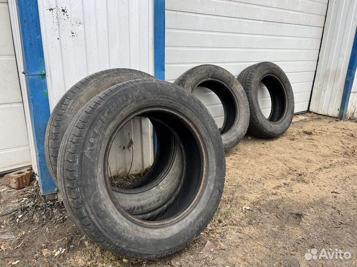 Michelin Latitude Tour HP 225/65 R17 102H