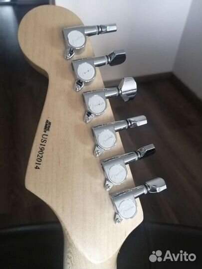 Фендер стратокастер