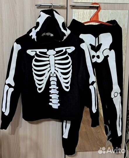 Спортивный костюм