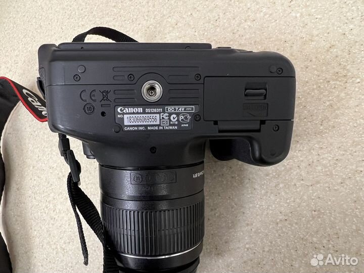 Зеркальный фотоаппарат canon eos 600D