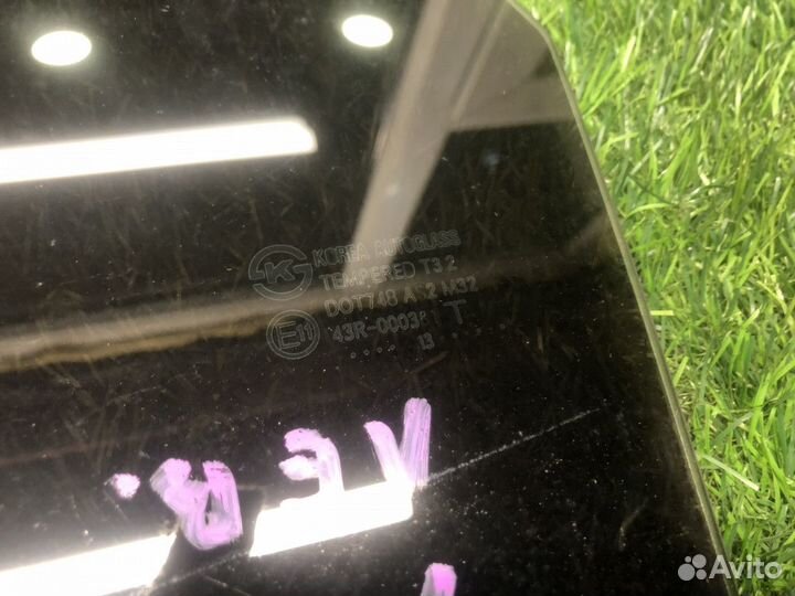 Стекло двери задней левой Hyundai Solaris