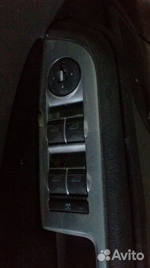 Блок упра стеклоподьемниками на фокус 2рестайл