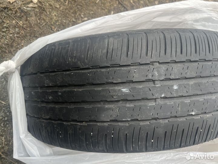 Falken Ziex ZE001 A/S 225/45 R19 92W