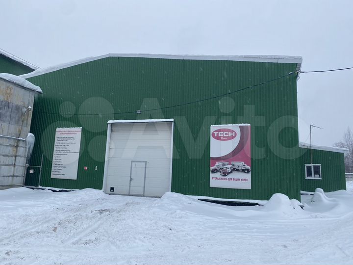 Склад, 677 м²