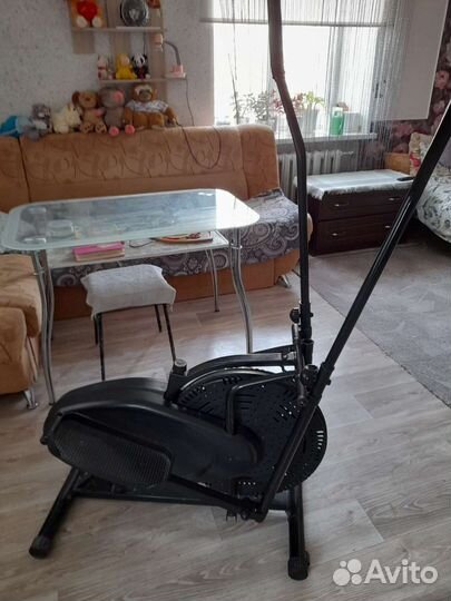 Эллиптический тренажер