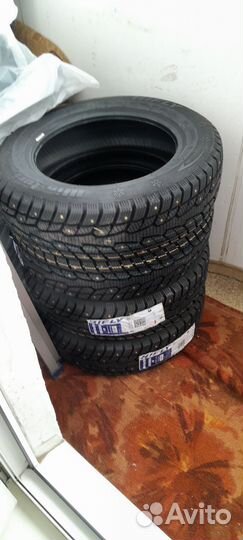 Accelera 651 15/65 R15