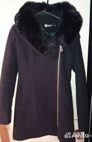 Пальто зимнее 42