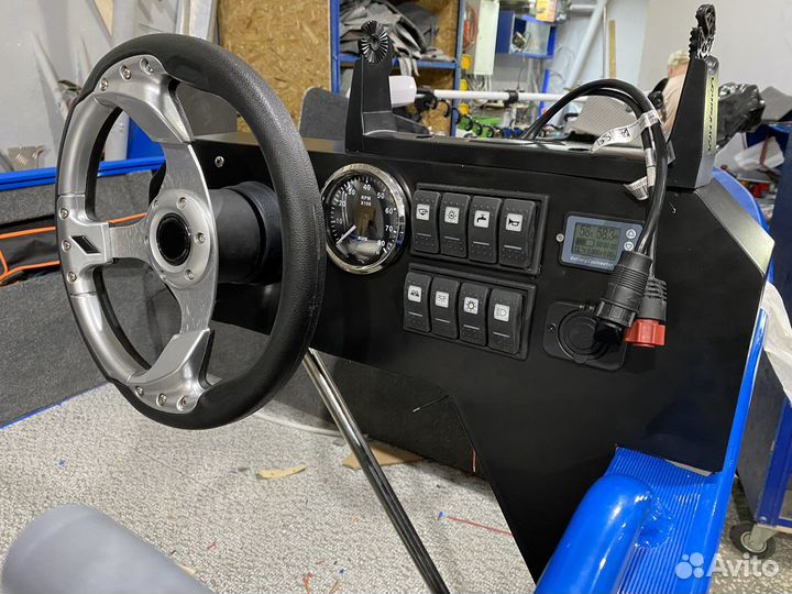 Консоль для лодки