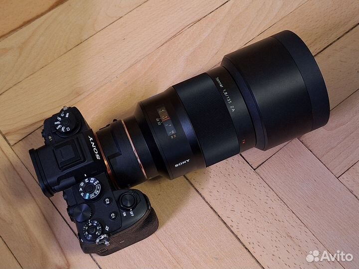 Sony 135mm F1.8 Zeiss объектив супер