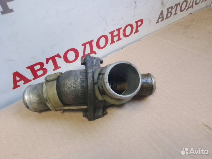 Корпус термостата Mazda Mpv