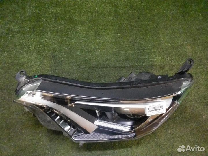 Фара левая Toyota RAV4
