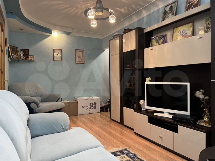 2-к. квартира, 40 м², 2/4 эт.