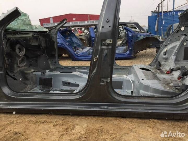 Порог со стойкой левый Volkswagen Polo