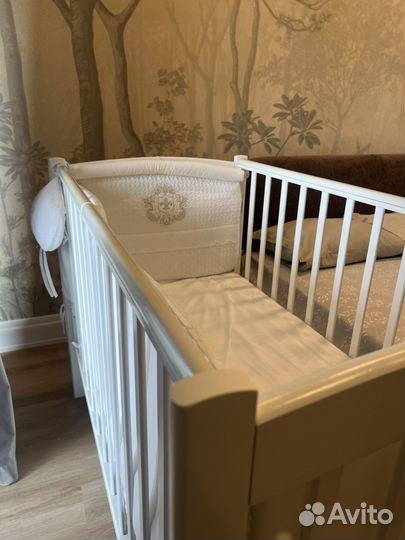 Детская кроватка
