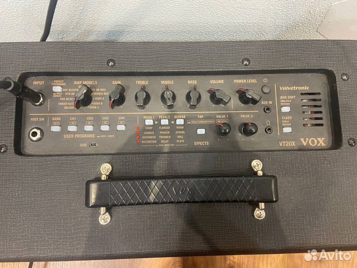 Комбоусилитель VOX VT20X