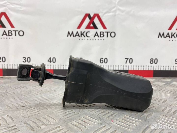 Б/У ограничитель двери передний правый Volkswagen