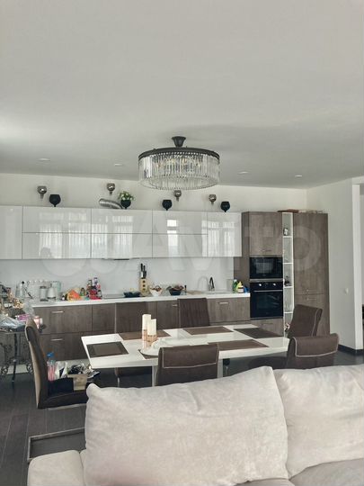 2-к. квартира, 94 м², 18/18 эт.