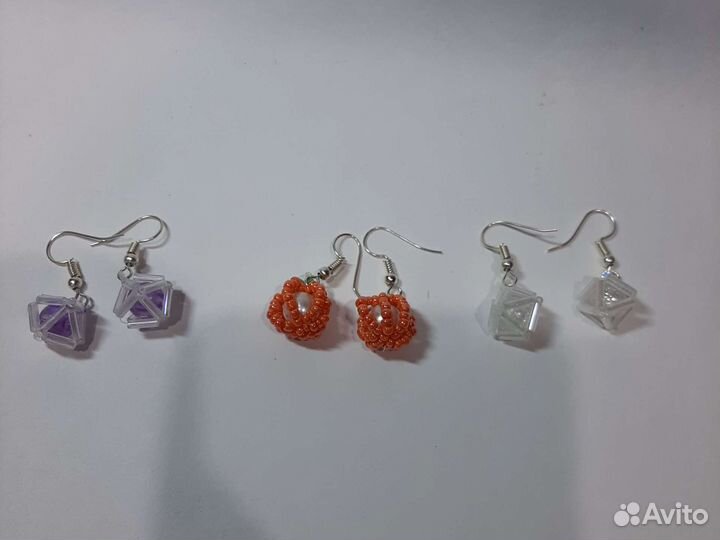 Украшения из бисера