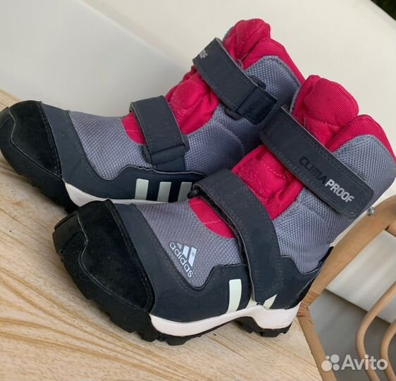 Зимние ботинки Adidas
