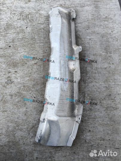 Тепловой экран глушителя задний BMW i8 I12 2015