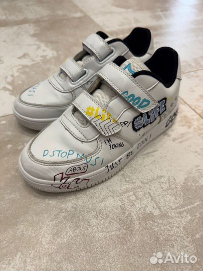 Кроссовки Котофей 35 размер