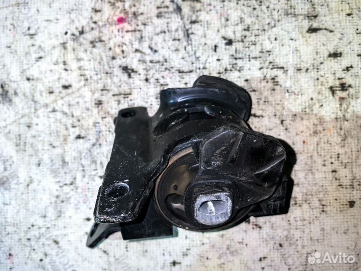 Опора двигателя левая Mazda 3 bm мазда