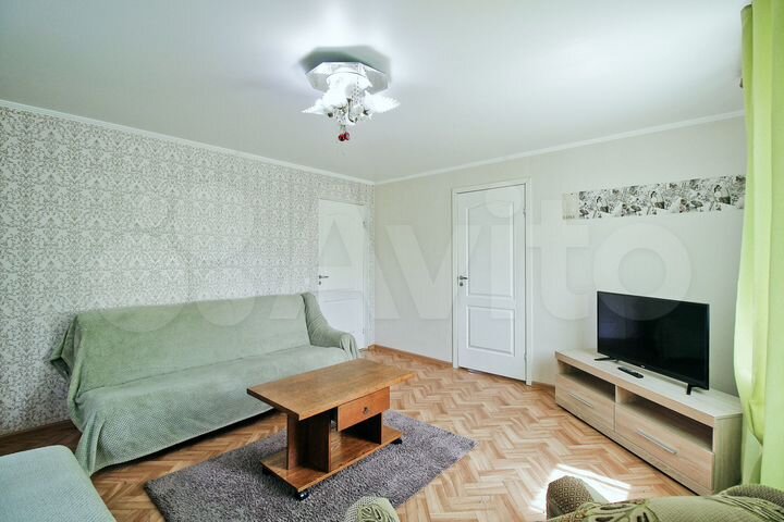 2-к. квартира, 53 м², 4/4 эт.