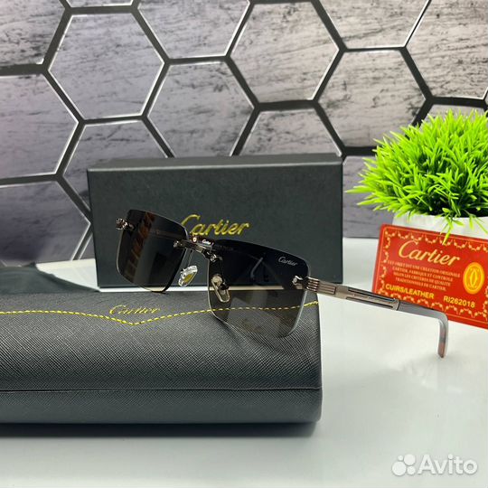 Солнцезащитные очки cartier