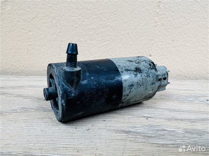 Насос стеклоомывателя Toyota Corolla 2013-2019