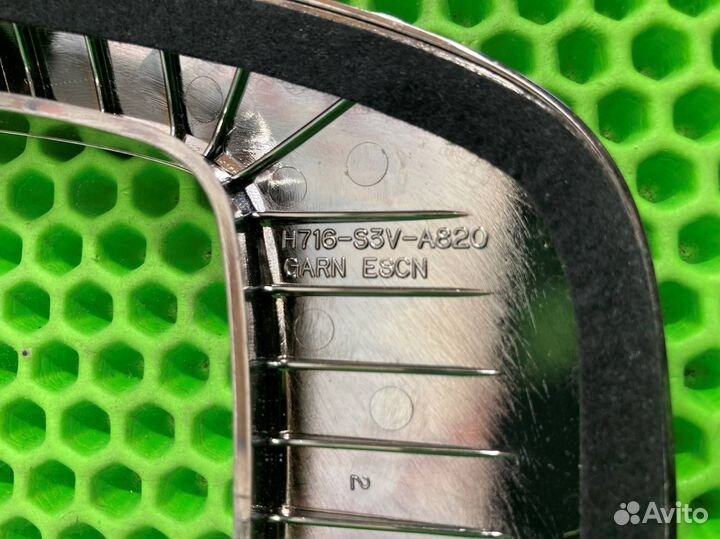 Накладка на консоль АКПП Acura Mdx YD1 J35A5 2004