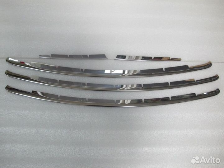 Накладки Prius 30 2009-2011г. в бампер на решетку