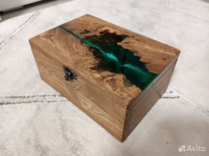 Шкатулка из дуба