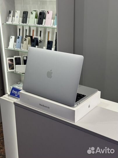 Macbook Air 13 2020 M1 8 256gb