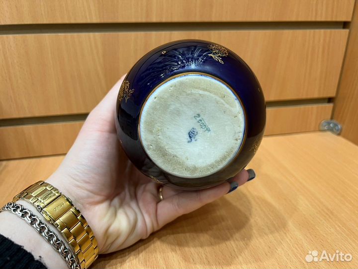 Ваза фарфоровая лфз