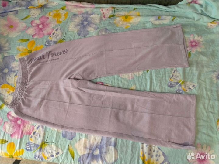 Вещи пакетом,eсть новые,в хорошем состоянии