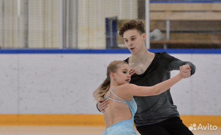 Тренер по фигурному катанию