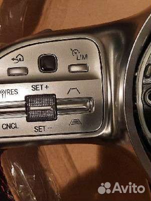 Кожаный руль на мерседес красная строчка