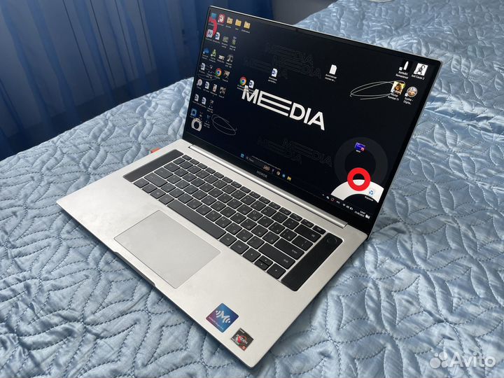 Ноутбук Honor magicbook 16