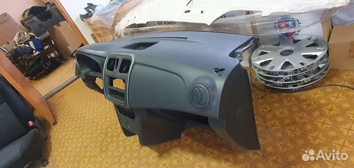 Панель (торпеда) Renault logan, sandero 2 логан 2