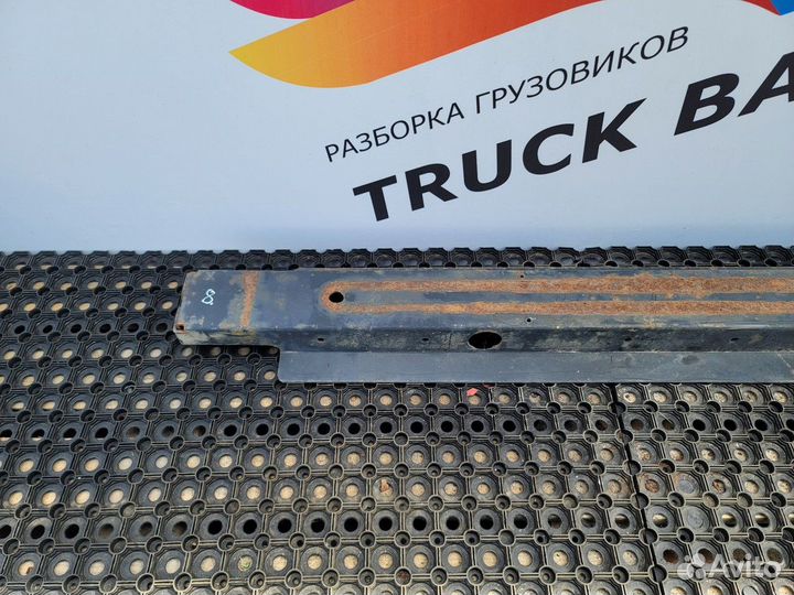 Опора пола центральная шмитц 1350мм