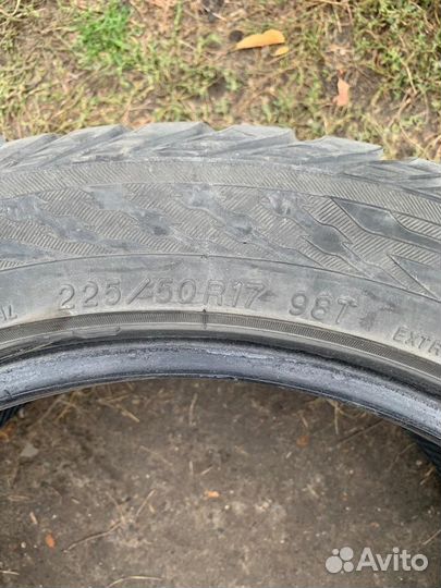 Yokohama 902W 225/50 R17