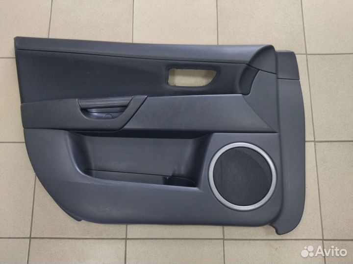 Обшивки дверей Mazda 3 BK